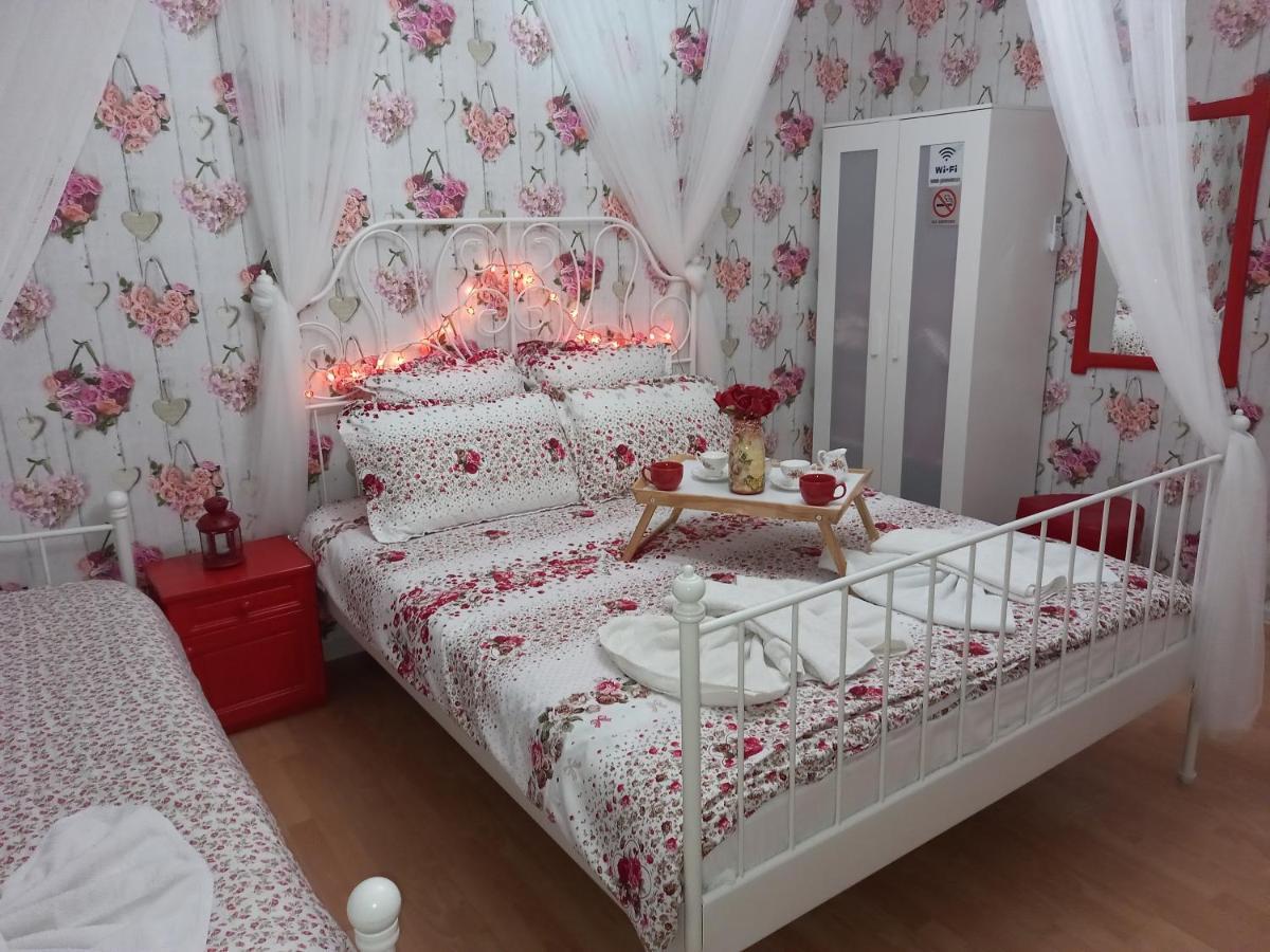 Guesthouse Jasmin Saparewa Banja Zewnętrze zdjęcie